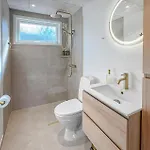 3 Bedroom Amazing In 펜션 *